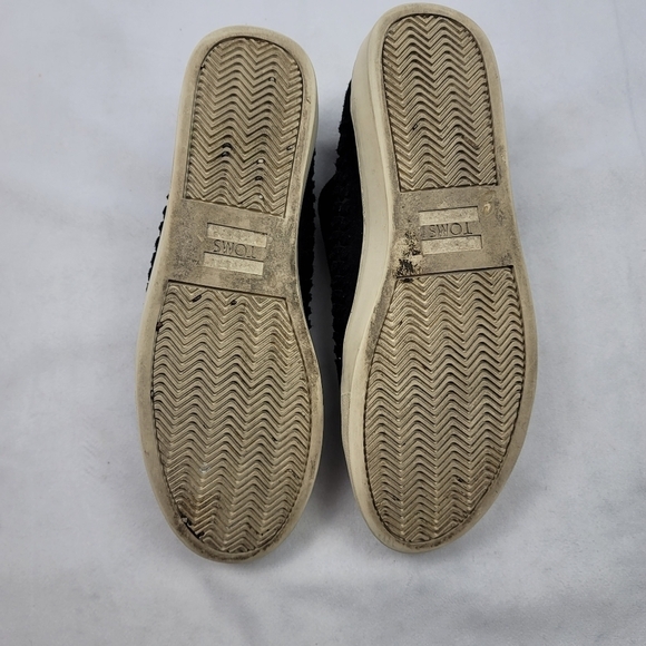 Toms Black and Cream Women's Sneakers - Picture 6 of 7